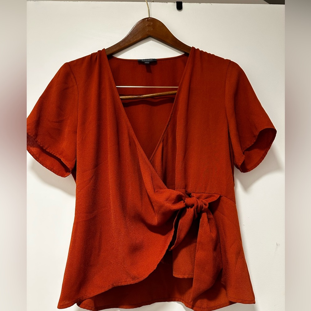 Madison chiffon wrap shirt, rush color size M like new